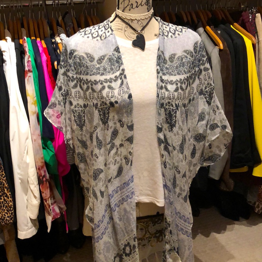 One size dropped sleeve kimono